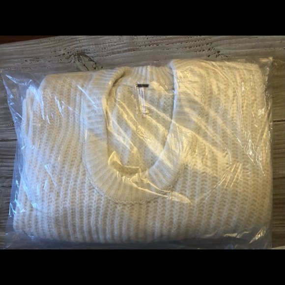 New! Free People Blue Bell Chunky Oversized SweaterNWT - Picture 10 of 10